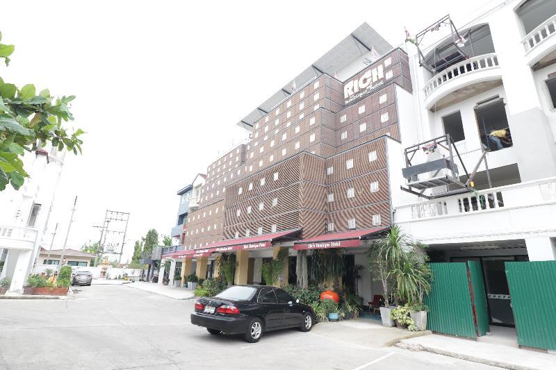 Oyo 115 Rich Boutique Hotel Ban Nong Khang Exterior foto